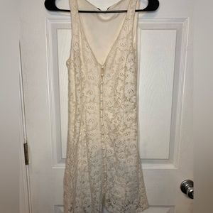 Women’s small cream lace button up dress